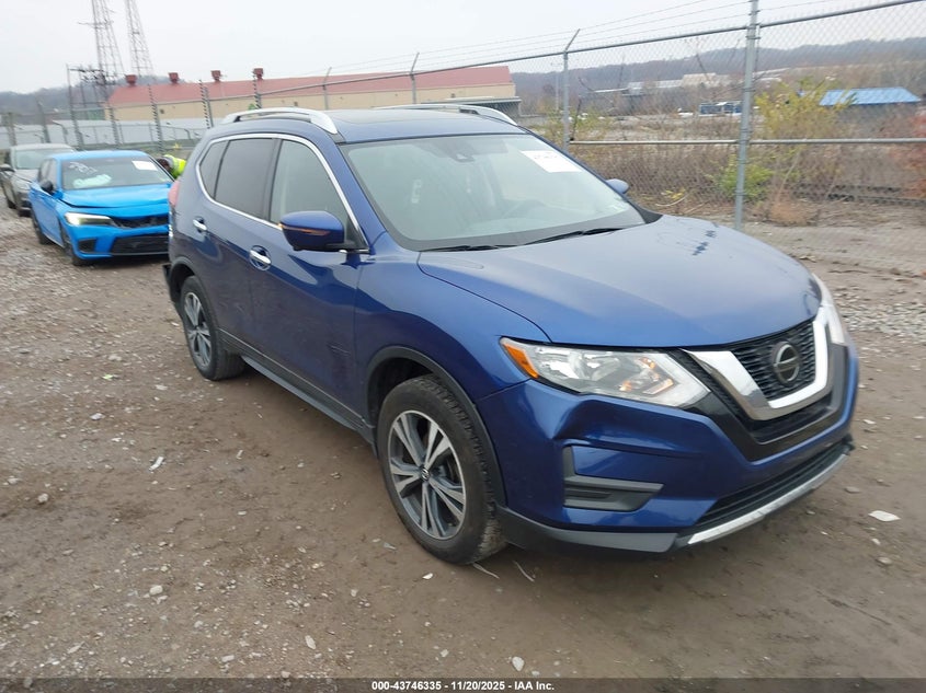 NISSAN ROGUE SV