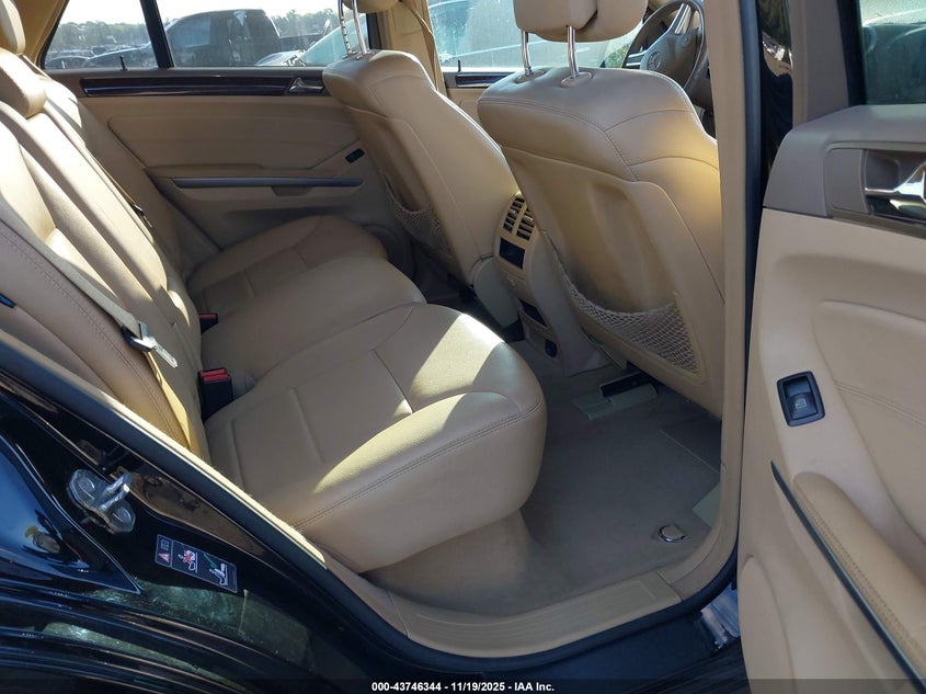 2010 Mercedes-Benz Ml 350 VIN: 4JGBB5GB0AA560745 Lot: 43746344