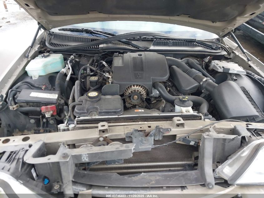 2006 Lincoln Town Car Signature VIN: 1LNHM81W76Y622979 Lot: 43746403