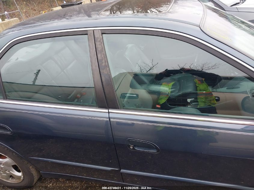 1998 Honda Accord Ex VIN: 1HGCG6673WA139057 Lot: 43746431