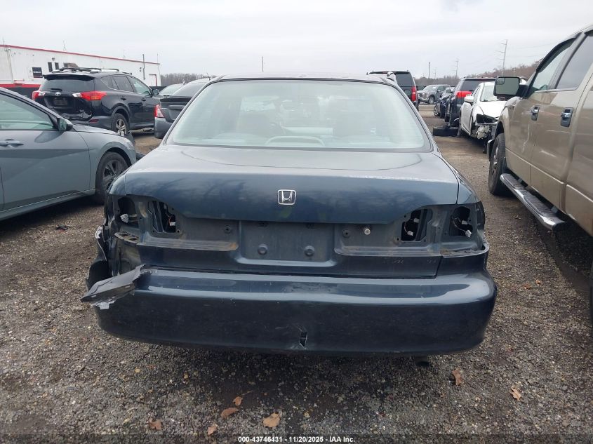 1998 Honda Accord Ex VIN: 1HGCG6673WA139057 Lot: 43746431