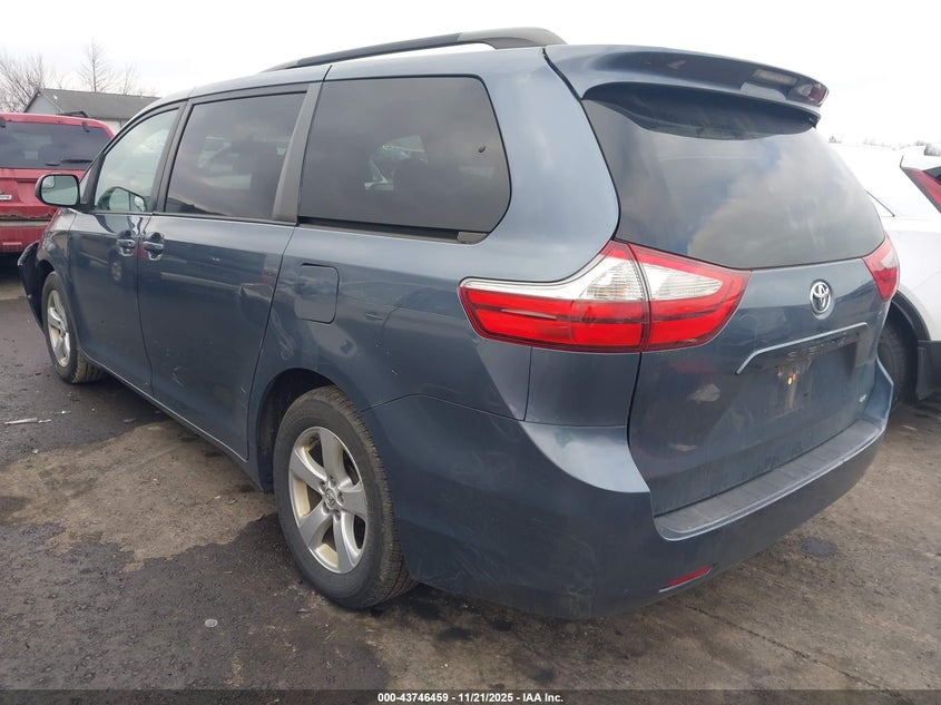 5TDKK3DC8FS535754 2015 TOYOTA SIENNA photo no. 3