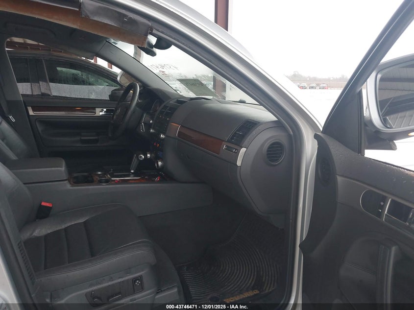 WVGBE77LX8D044509 2008 VOLKSWAGEN TOUAREG photo no. 5