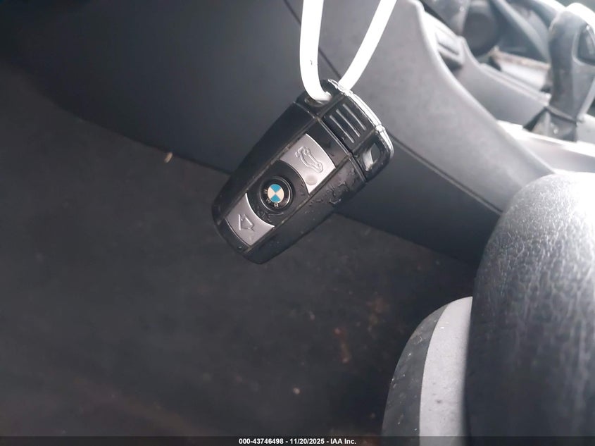 2014 BMW X1 Sdrive28I VIN: WBAVM1C58EVW52847 Lot: 43746498