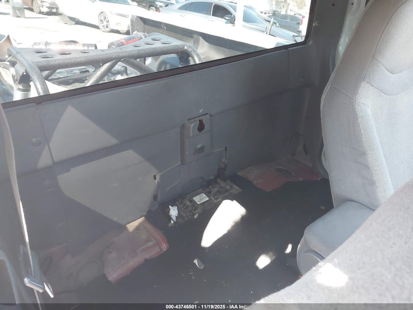 2002 Ford Ranger Edge/Xlt VIN: 1FTZR45U32PA05218 Lot: 43746501