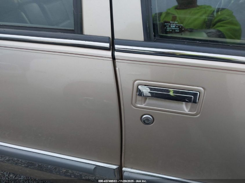 1994 Buick Roadmaster Limited VIN: 1G4BT52P5RR409042 Lot: 43746533