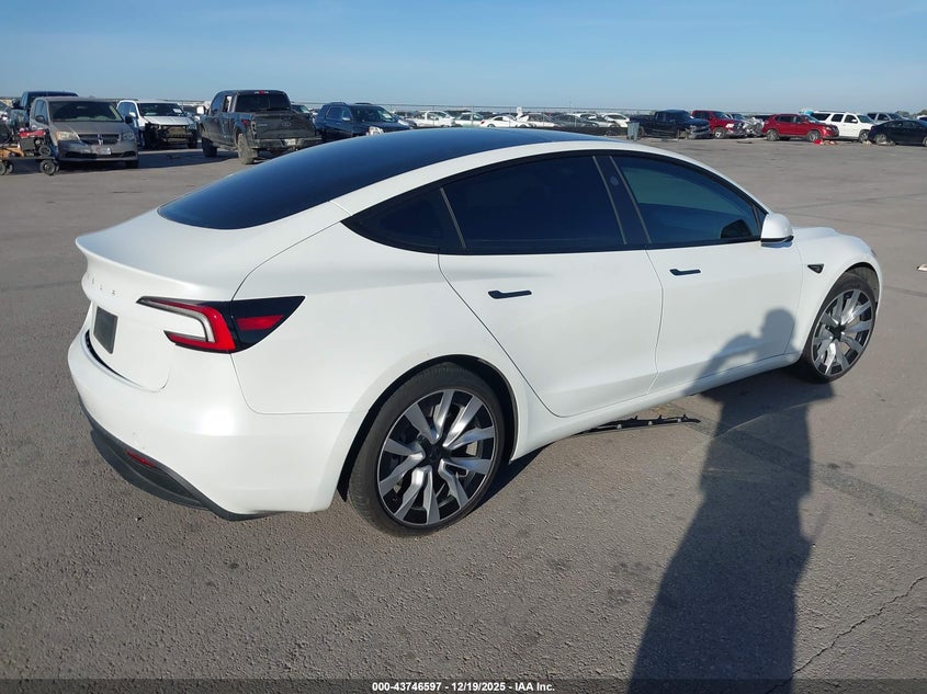 Vin: 5yj3e1ea1sf975942, lot: 44241970, tesla model 3 long range rear-wheel drive/standard 20254