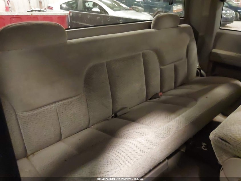 1996 Chevrolet Gmt-400 K1500 VIN: 1GCEK19R9TE174096 Lot: 43746619