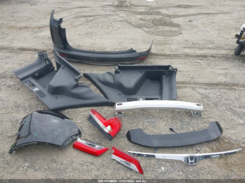 2019 Honda Cr-V Ex VIN: JHLRW2H52KX017493 Lot: 43746658