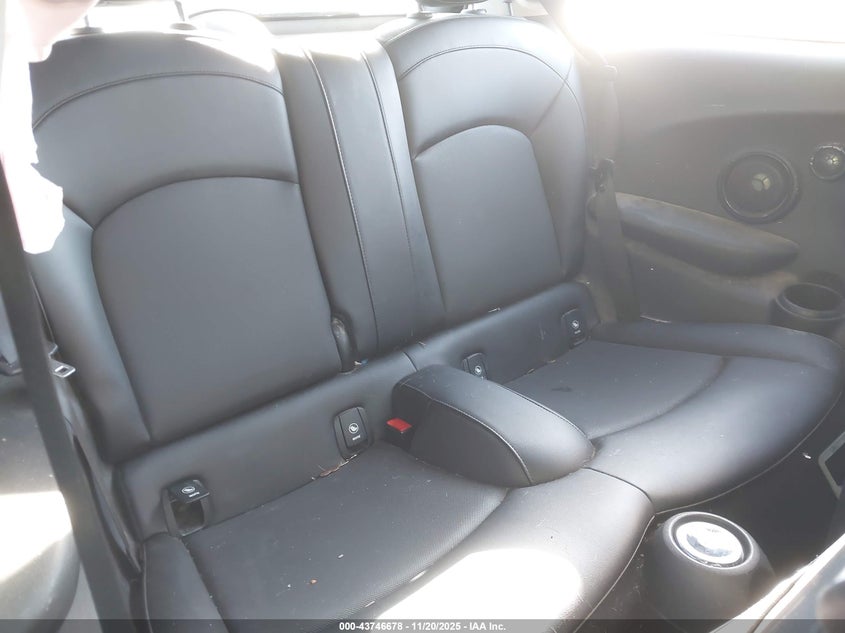 2015 Mini Hardtop Cooper VIN: WMWXM5C56FT973606 Lot: 43746678