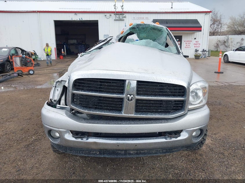 2007 Dodge Ram 3500 Slt/Trx4 Off Road/Sport VIN: 3D7MX38A77G827047 Lot: 43746696