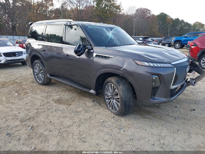 INFINITI QX80 LUXE AWD