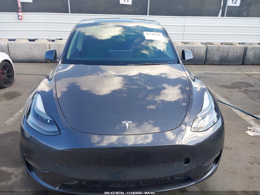2023 Tesla Model Y Performance Dual Motor All-Wheel Drive VIN: 7SAYGDEF5PF795077 Lot: 43746764