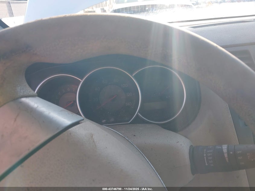 2009 Nissan Versa 1.8S VIN: 3N1BC13E09L476572 Lot: 43746798