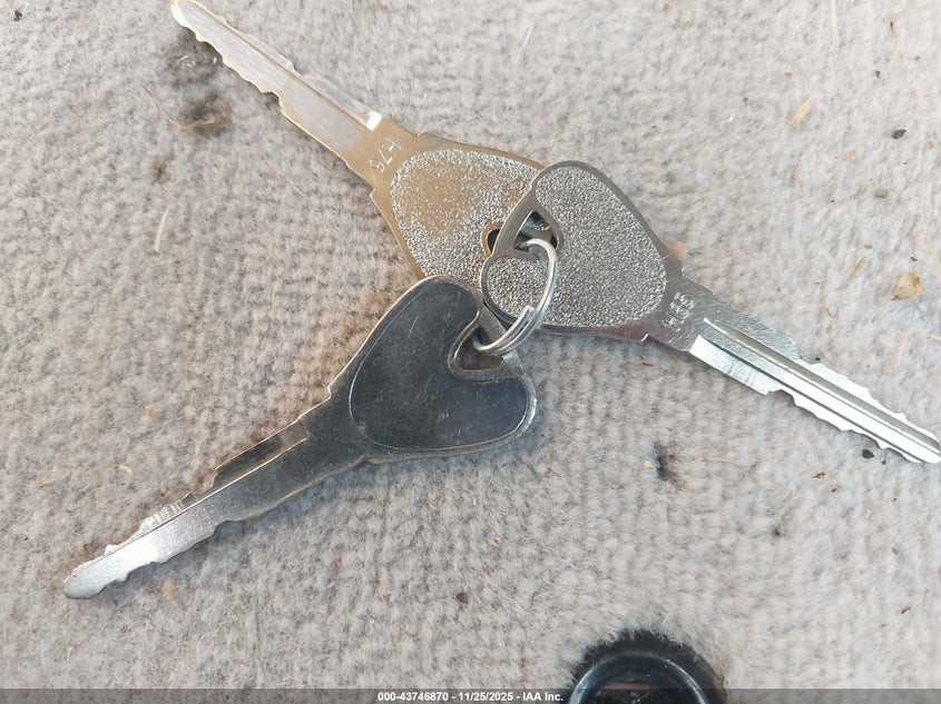 2001 Mazda Mpv Dx/Es/Lx VIN: JM3LW28G710185567 Lot: 43746870