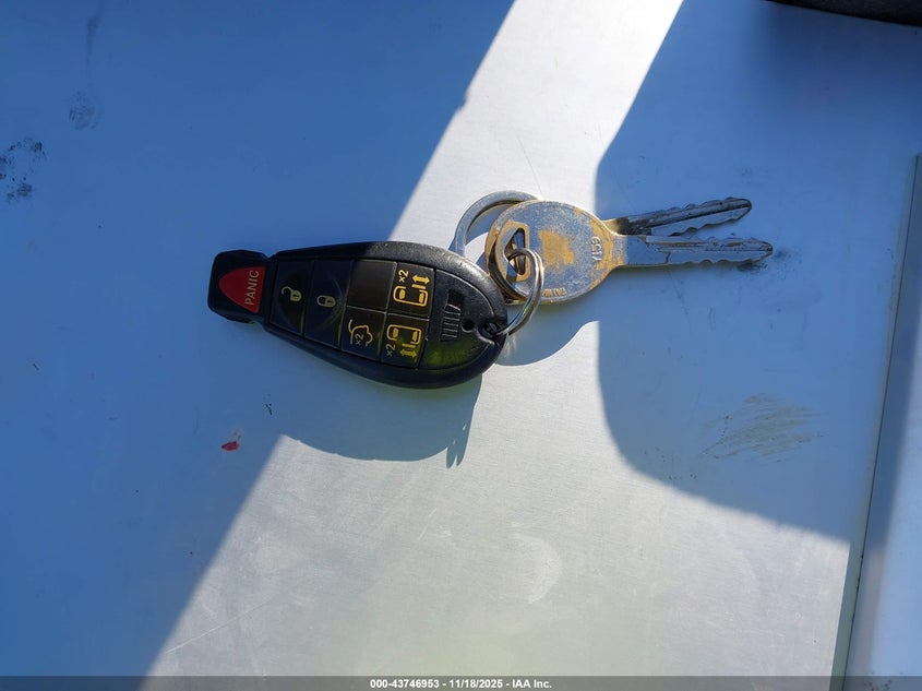 2013 Dodge Grand Caravan Sxt VIN: 2C4RDGCGXDR685472 Lot: 43746953