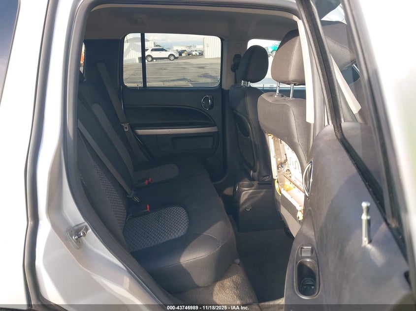 2009 Chevrolet Hhr Ls VIN: 3GNCA13B39S526262 Lot: 43746989