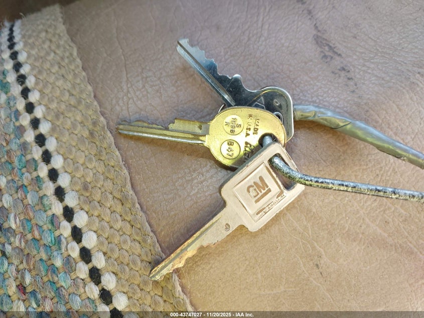 1982 Chevrolet Suburban K10 VIN: 1G8EK16L4CF132312 Lot: 43747027