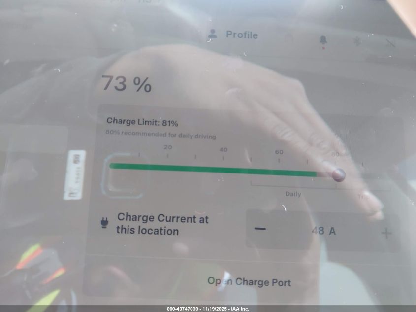 2024 Tesla Model Y Long Range Dual Motor All-Wheel Drive VIN: 7SAYGDEE2RF063709 Lot: 43747030