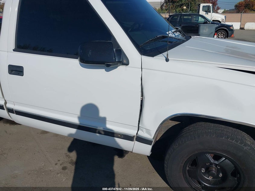 1998 GMC Sierra 1500 Sl Wideside VIN: 1GTEC14M7WZ541082 Lot: 43747032