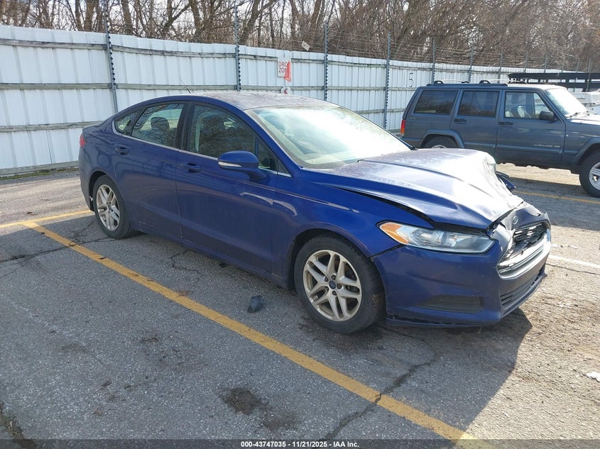 FORD FUSION SE