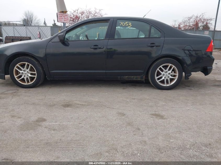2012 Ford Fusion S VIN: 3FAHP0GA1CR310374 Lot: 43747053