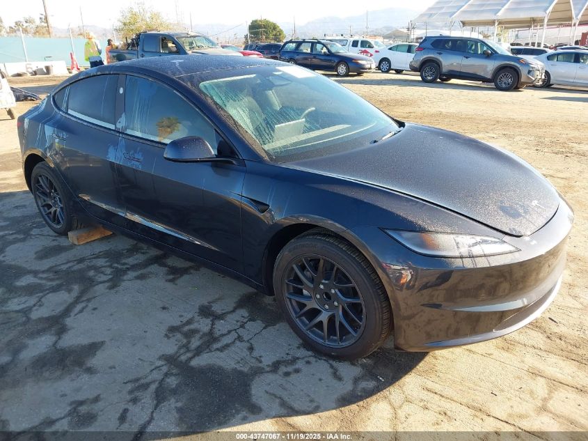 TESLA MODEL 3 LONG RANGE REAR-WHEEL DRIVE/STANDARD