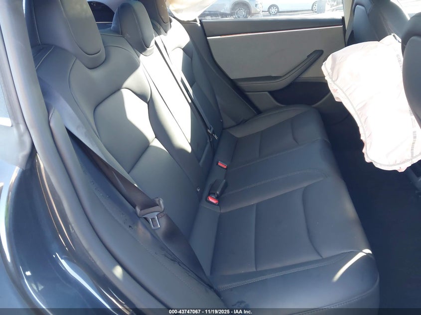 2025 Tesla Model 3 Long Range Rear-Wheel Drive/Standard VIN: 5YJ3E1EA1SF058774 Lot: 43747067