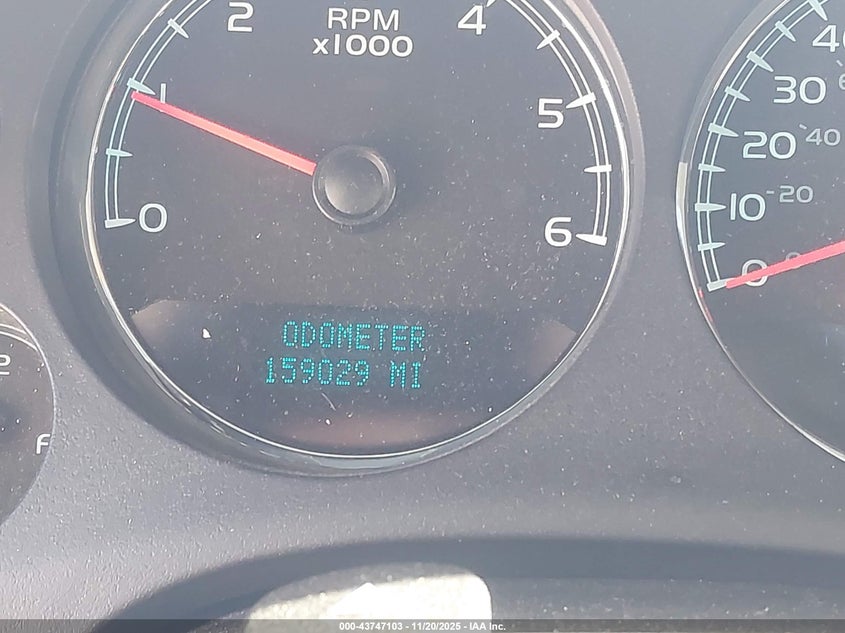 2008 GMC Yukon Denali VIN: 1GKFK63828J244915 Lot: 43747103