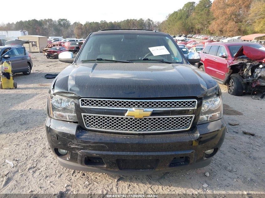 2013 Chevrolet Tahoe Ltz VIN: 1GNSCCE04DR373688 Lot: 43747162
