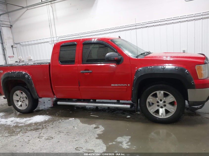 1GTEK19J28Z124053 2008 GMC SIERRA photo no. 13