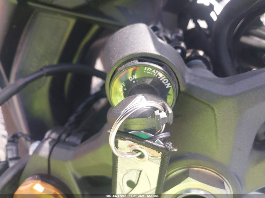 2025 Kawasaki Zx400 P VIN: ML5ZXCP19SDA41343 Lot: 43747267