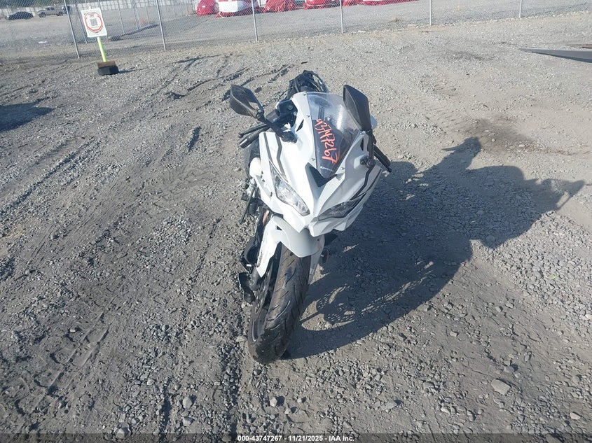 2025 KAWASAKI ZX400(VIN: ML5ZXCP19SDA41343