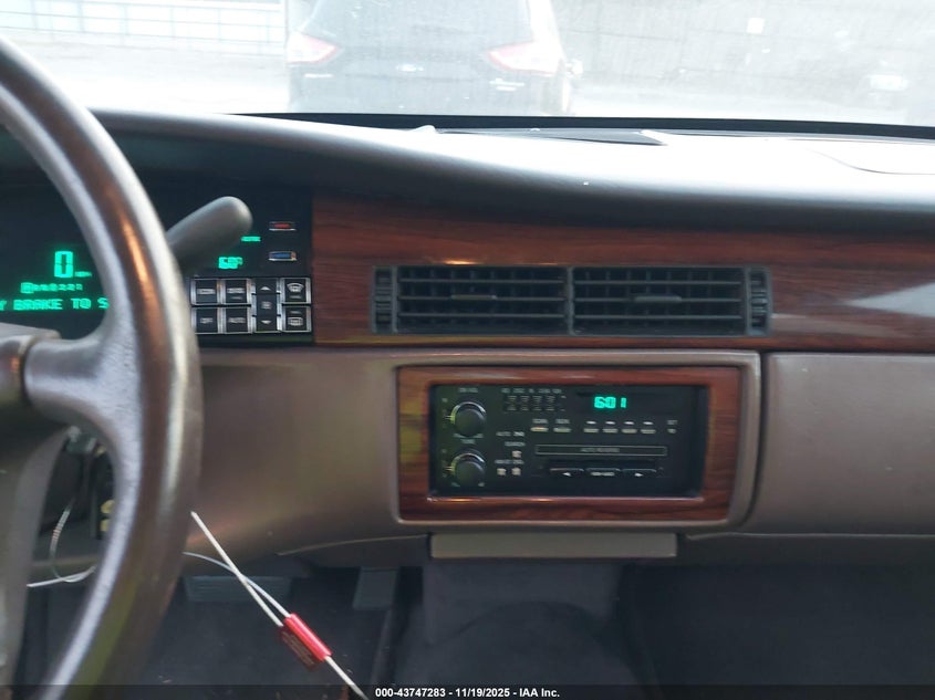 1995 Cadillac Deville VIN: 1G6KD52B1SU213675 Lot: 43747283