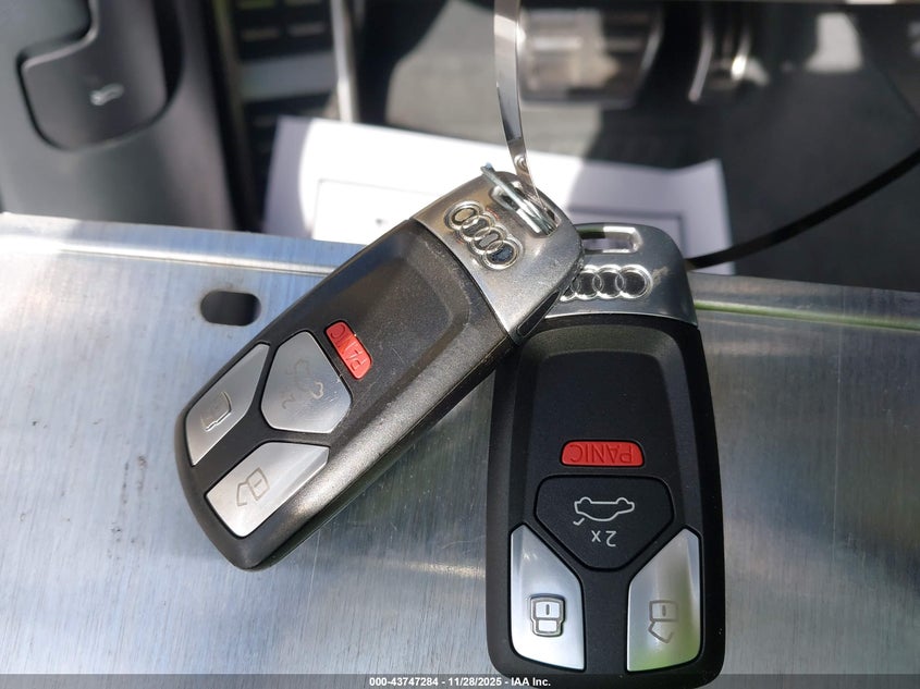 2019 Audi A4 40 Premium/40 Titanium Premium VIN: WAUGMAF47KA112873 Lot: 43747284