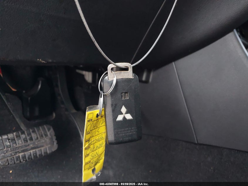 2015 Mitsubishi Outlander Se VIN: JA4AD3A31FZ004012 Lot: 43747310