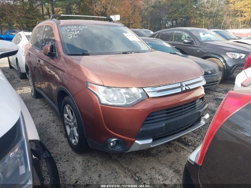 MITSUBISHI OUTLANDER SE