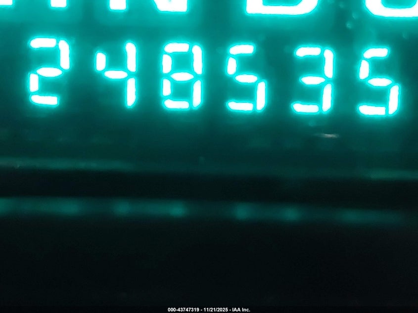 2001 Chevrolet Tahoe Lt VIN: 1GNEC13T31R136491 Lot: 43747319