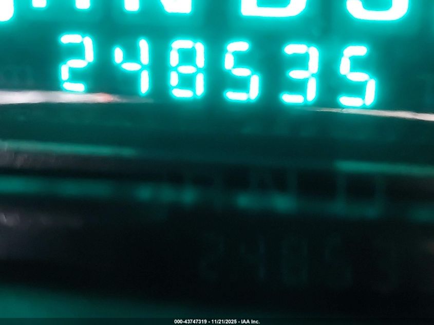 2001 Chevrolet Tahoe Lt VIN: 1GNEC13T31R136491 Lot: 43747319