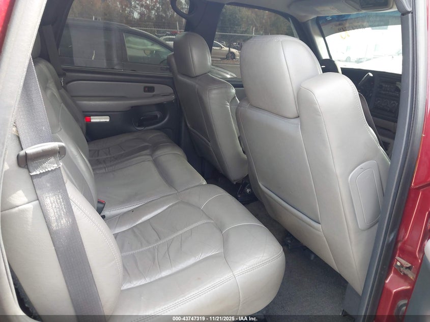 2001 Chevrolet Tahoe Lt VIN: 1GNEC13T31R136491 Lot: 43747319