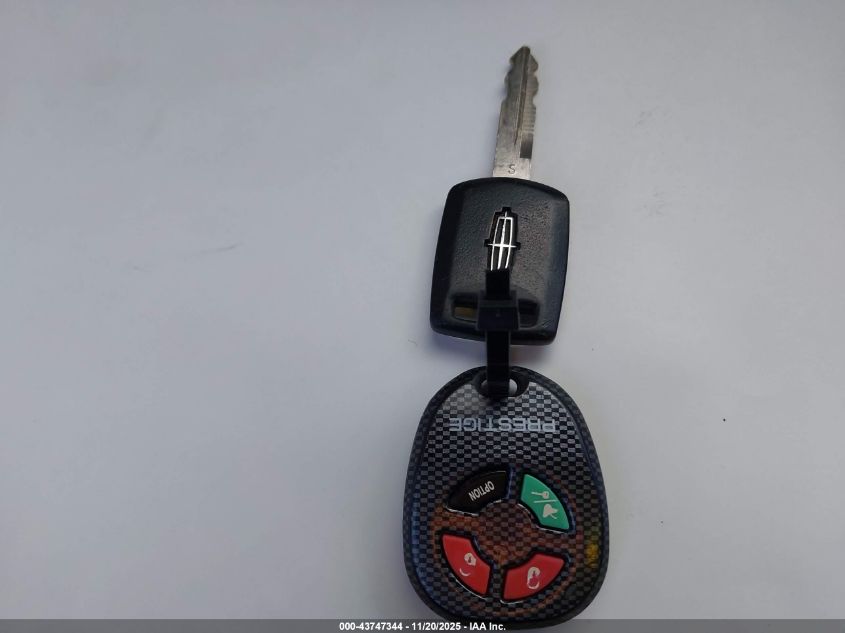 2004 Lincoln Navigator VIN: 5LMFU28R04LJ18771 Lot: 43747344