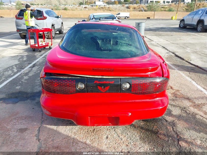 2002 Pontiac Firebird VIN: 2G2FS22K622117134 Lot: 43747355