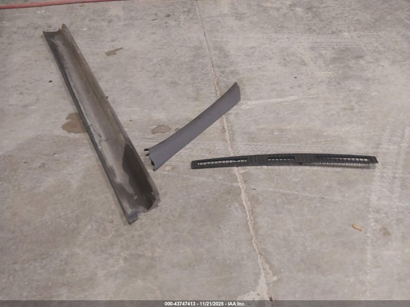 1994 Jeep Grand Cherokee Laredo VIN: 1J4FX58S8RC338678 Lot: 43747413