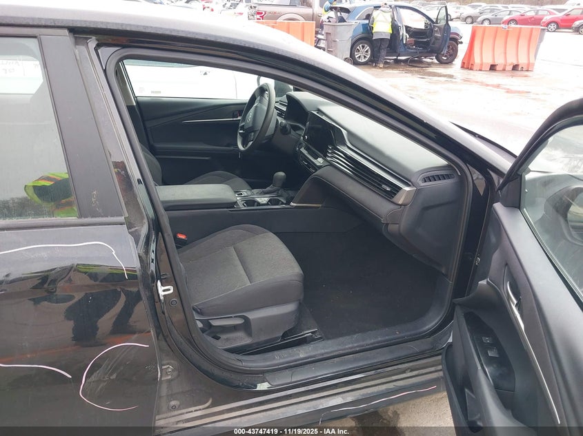 VIN 4T1DAACK1SU031203 2025 TOYOTA CAMRY LE