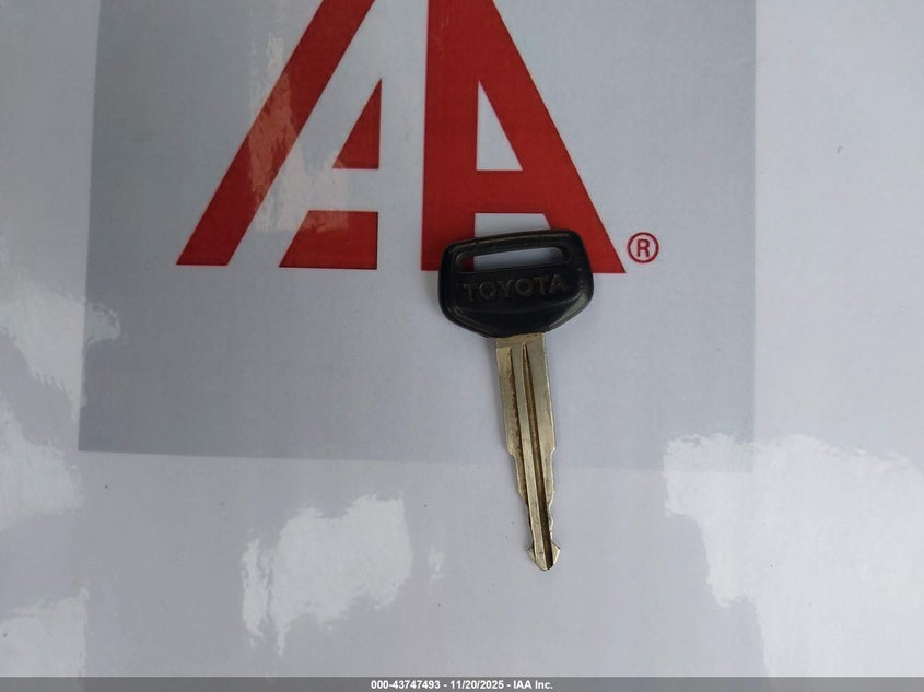 2001 Toyota Echo VIN: JTDAT123610169353 Lot: 43747493