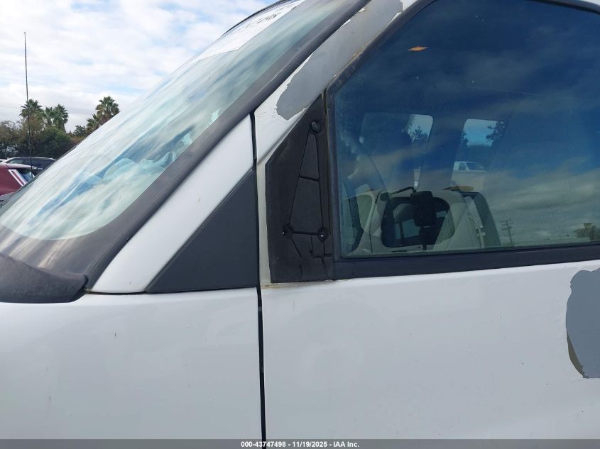 2001 Chevrolet Express VIN: 1GAHG39R511143886 Lot: 43747498