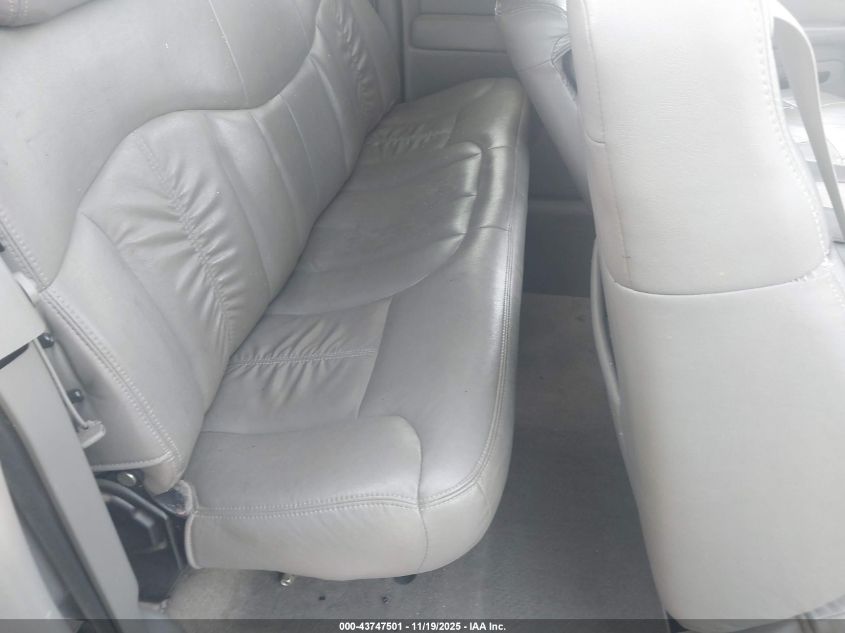 2000 Chevrolet Silverado 1500 Lt VIN: 2GCEC19T8Y1403787 Lot: 43747501