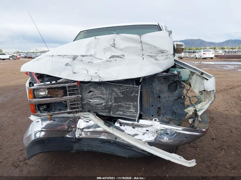 1989 Chevrolet Gmt-400 C2500 VIN: 1GCFC24K6KZ180169 Lot: 43747621