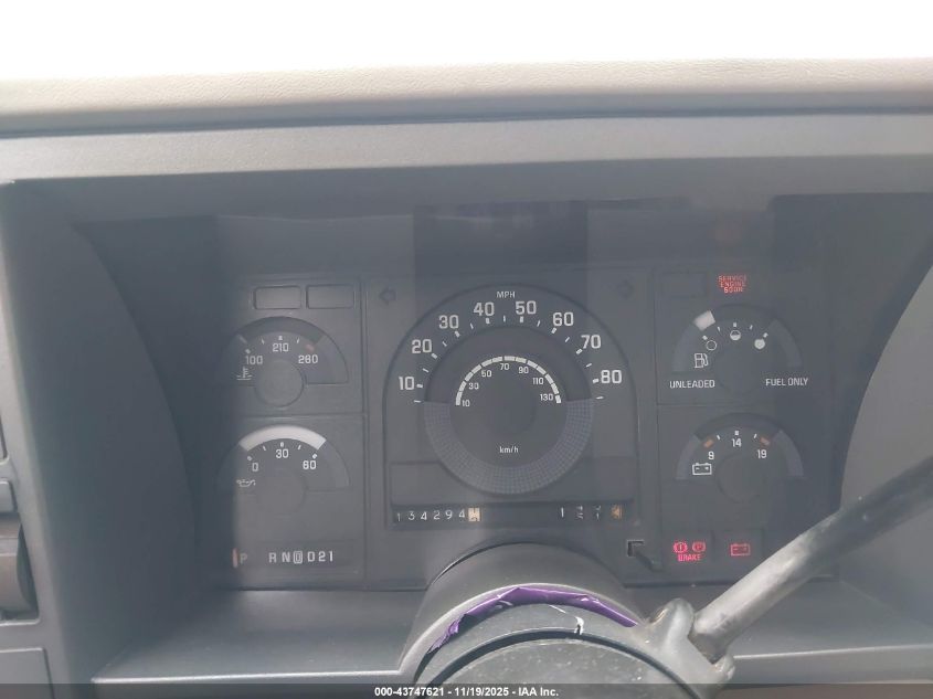 1989 Chevrolet Gmt-400 C2500 VIN: 1GCFC24K6KZ180169 Lot: 43747621