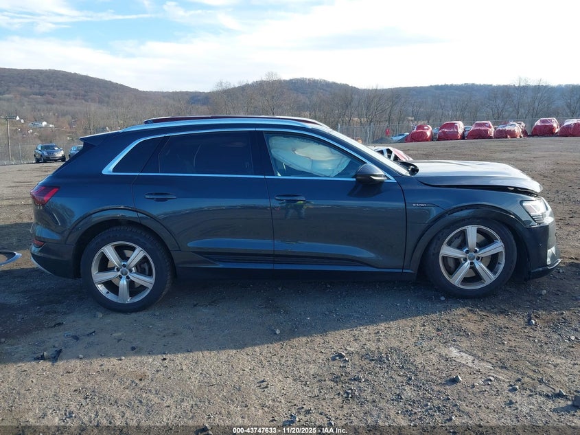 2019 Audi E-Tron Premium Plus VIN: WA1VAAGE9KB016984 Lot: 43747633